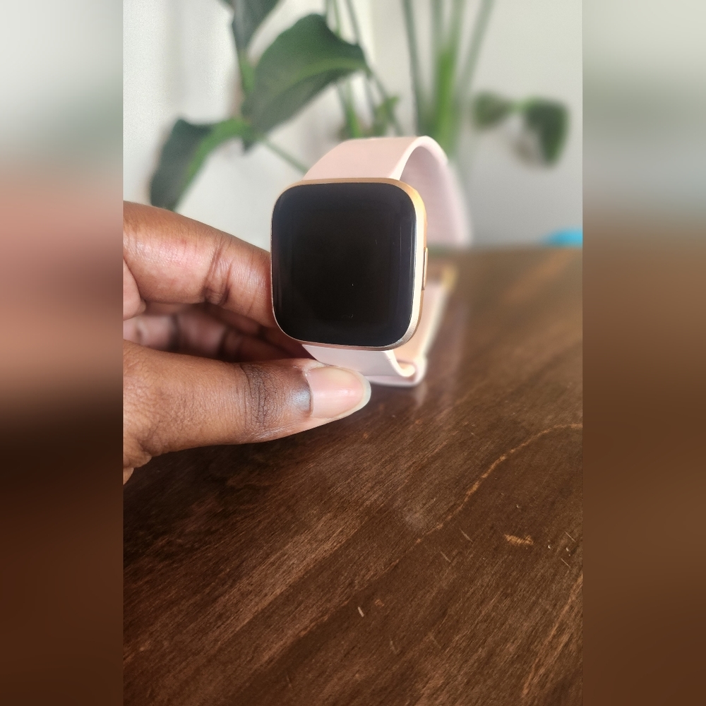 Fitbit Versa 2 - Picture 4 of 4